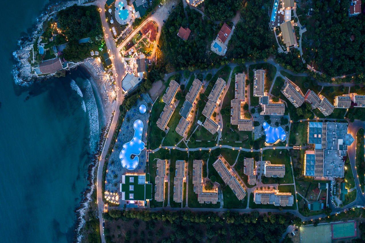 Mareblue Beach Agios Spyridon  المظهر الخارجي الصورة