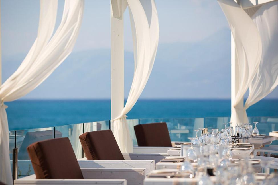 Mareblue Beach Agios Spyridon  المظهر الخارجي الصورة