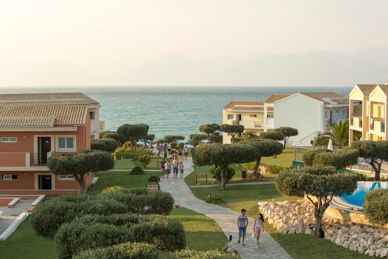 Mareblue Beach Agios Spyridon  المظهر الخارجي الصورة