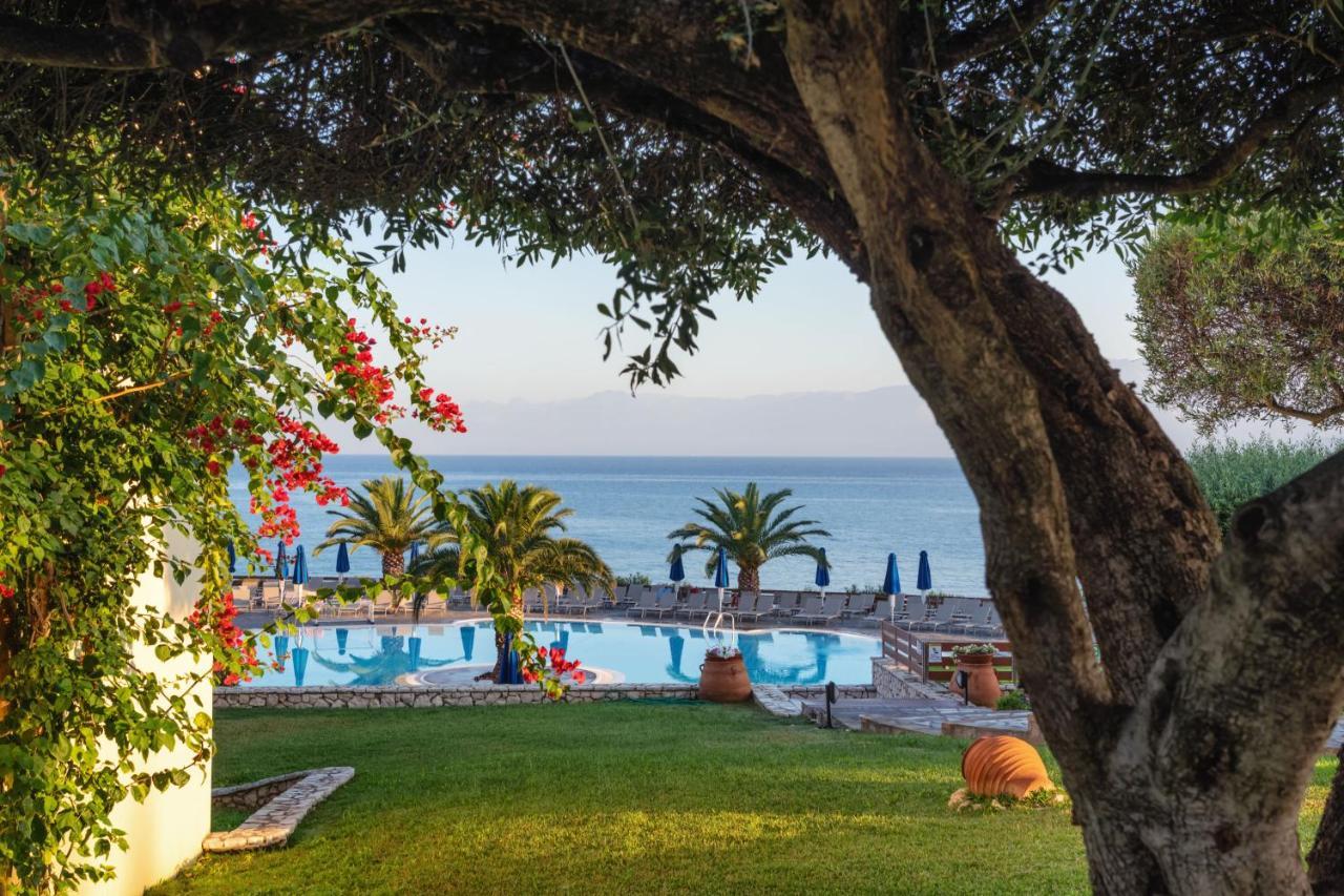 Mareblue Beach Agios Spyridon  المظهر الخارجي الصورة